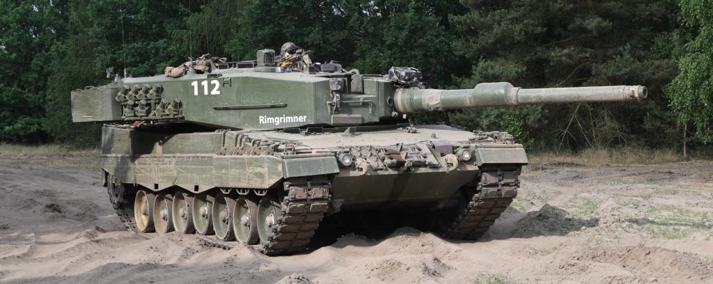 Έτοιμες δηλώνουν οι γερμανικές και βρετανικές εταιρείες να στείλουν Leopard και Challenger στην Ουκρανία