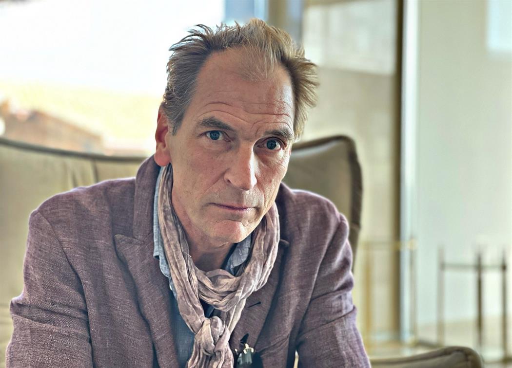 Τζούλιαν Σαντς: Ο διάσημος Βρετανός ηθοποιός εξαφανίστηκε ενώ έκανε πεζοπορία στην Καλιφόρνια