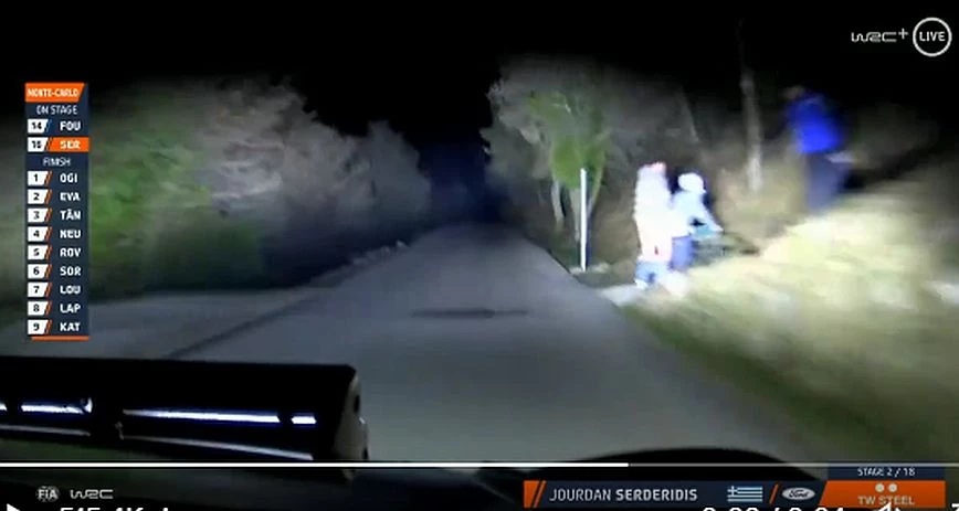 Μόντε Κάρλο: Έλληνας οδηγός αγώνων στο ράλι κατέγραψε ζευγάρι να κάνει σεξ στην άκρη του δρόμου (βίντεο)