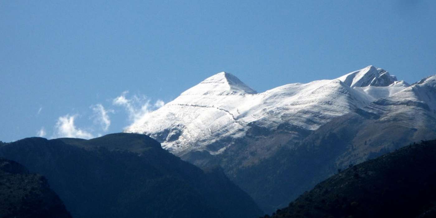 Η «Πυραμίδα» του Ταΰγετου χιονισμένη από ψηλά – Το μεγαλύτερο άλυτο μυστήριο της Ελλάδας (βίντεο)