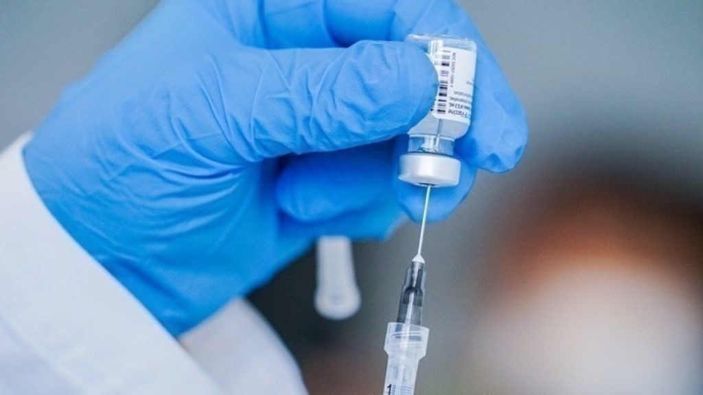 Ήθελε φίμωση ο CEO της Moderna: «Όπου έγιναν επιστημονικοί διάλογοι είχαμε χαμηλά ποσοστά εμβολιασμών – Τώρα μπορούμε να παράγουμε πολλά»