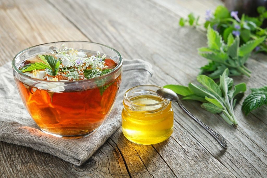 Πράσινο τσάι και μέλι: Αυτά είναι τα οφέλη για την υγεία