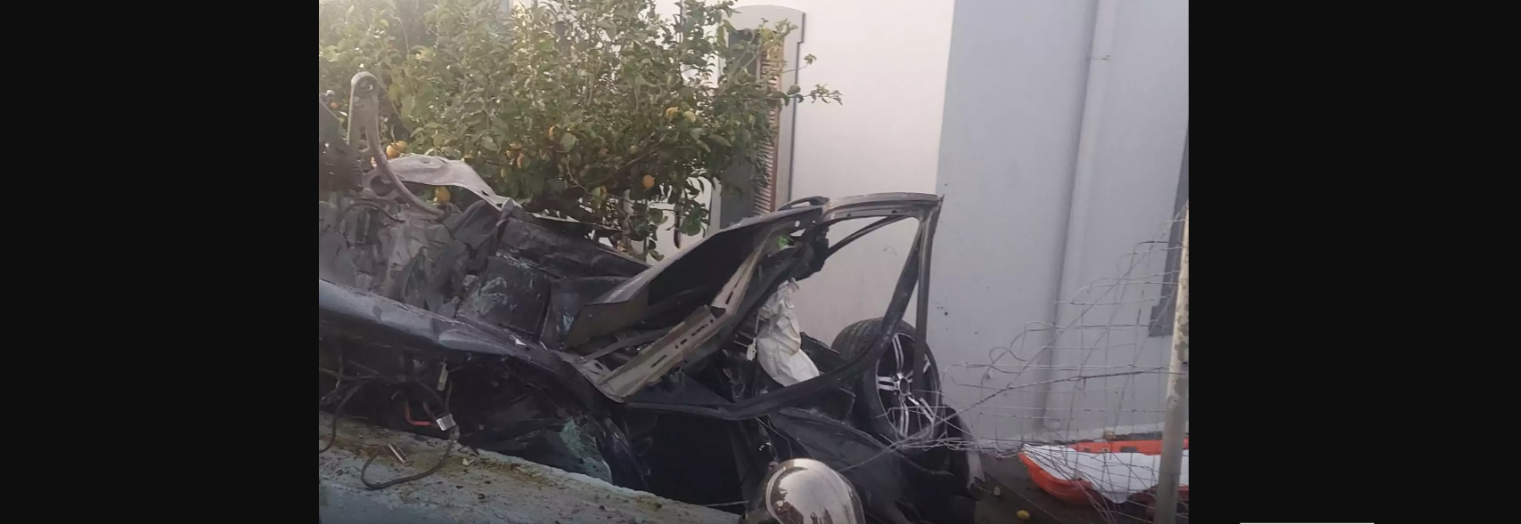 Κως: Τροχαίο με δύο νεκρούς και έναν σοβαρά τραυματία – Διαλύθηκε σε αυλή σπιτιού το αυτοκίνητο (φωτο) (upd)