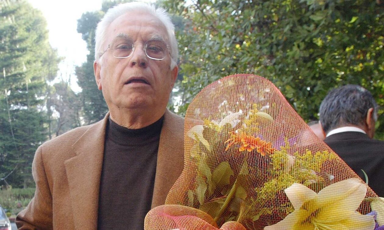 Σπύρος Μπιμπίλας για Νίκο Ξανθόπουλο: «Αντιπροσώπευσε μια ολόκληρη εποχή – Καλό ταξίδι στο φως»