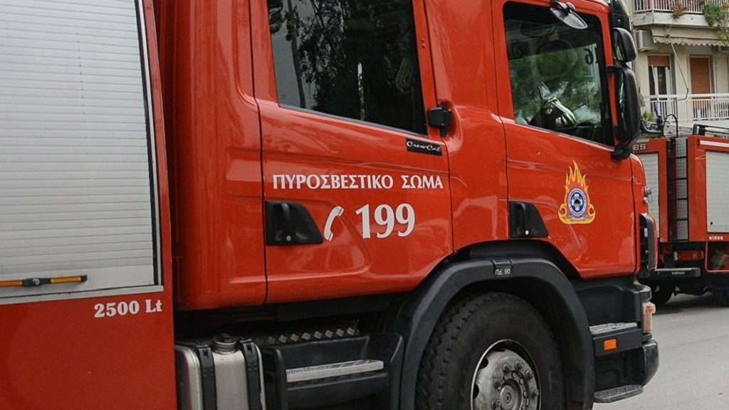 Θεσσαλονίκη: Φωτιά ξέσπασε σε αποθήκη στον Λαγκαδά