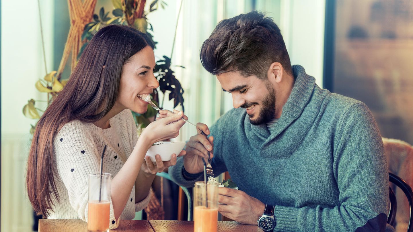 Casual dating: Τι είναι και γιατί δεν μπορούν όλες οι γυναίκες να το κάνουν