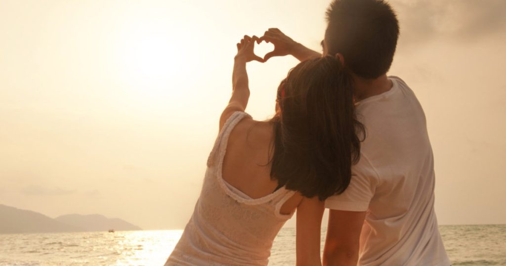 Έξι πράγματα που παθαίνει το σώμα μας όταν ερωτευόμαστε