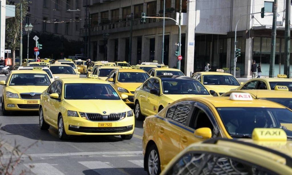 «Τελειώνουν» και τους οδηγούς ταξί: «Η κυβέρνηση μας αναγκάζει να βγούμε στους δρόμους» – Ξεκινούν κινητοποιήσεις