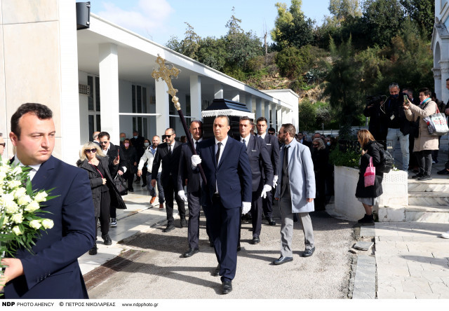 Νίκος Ξανθόπουλος: Συγκίνηση στην πολιτική κηδεία του στο Α΄ Νεκροταφείο (φωτο)