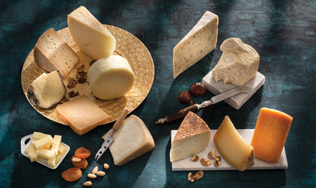 Τα οφέλη που έχει για τον οργανισμό η κατανάλωση τυριών – Οι κίνδυνοι για την υγεία