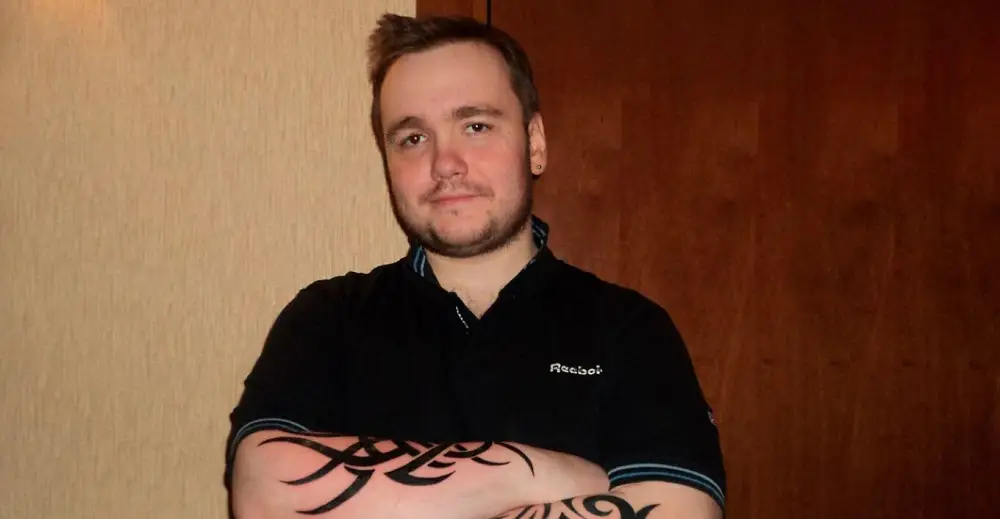 Φάρσες σε «Ελ.Βενιζέλος» και έξι νοσοκομεία: Ελεύθερος ο Ρώσος blogger – «Έπεσα θύμα σκευωρίας»