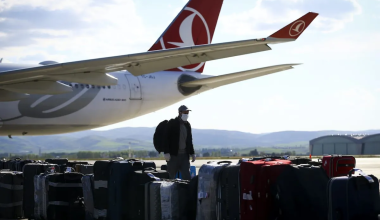 Οι ΗΠΑ ζητούν από την Τουρκία να σταματήσει τις πτήσεις προς τη Ρωσία – Απειλούν με κυρώσεις προσώπων