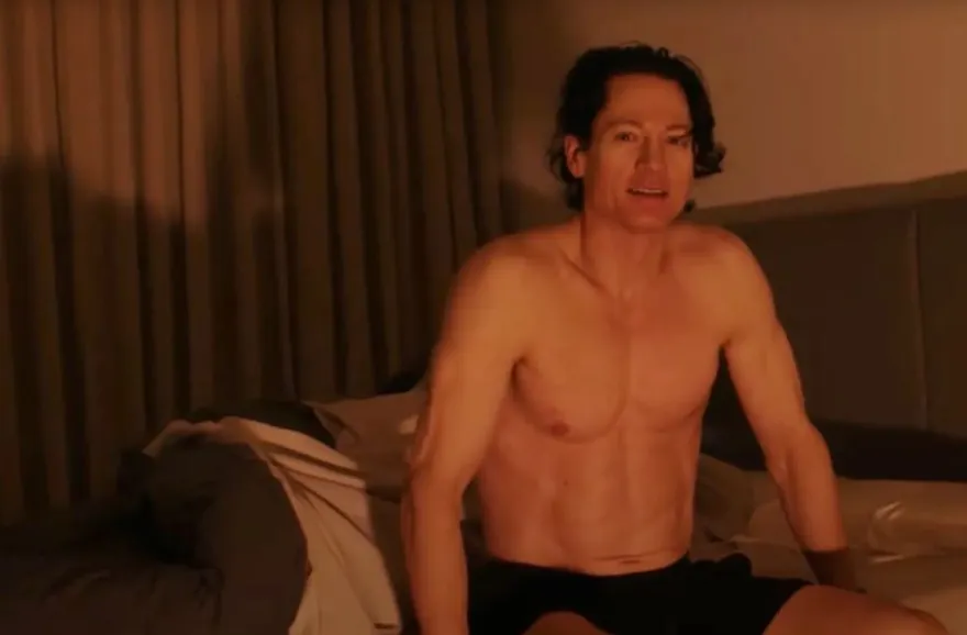 Πάμπλουτος μεσήλικας ξοδεύει $2 εκατ. τον χρόνο για να «αποκτήσει σώμα 18χρονου» (φωτο)