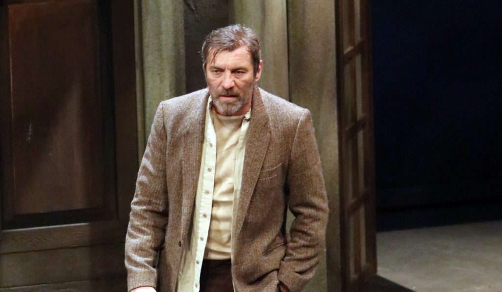 Γ.Στάνκογλου: «Έχω φάει κουκούλι ωμό, κροκόδειλο και γεννητικά όργανα ταύρου – Ήταν νοστιμότατα»!