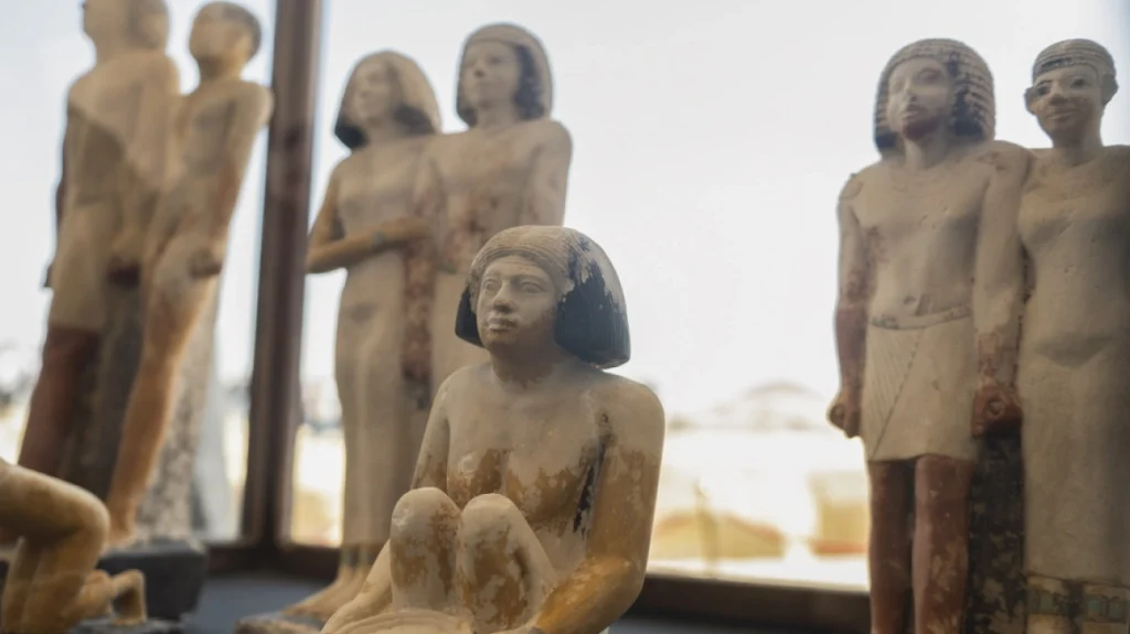 Αίγυπτος: Οι αρχαιολόγοι ανακάλυψαν τέσσερις τάφους των Φαραώ και μούμια 4.000 ετών