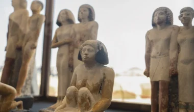 Αίγυπτος: Οι αρχαιολόγοι ανακάλυψαν τέσσερις τάφους των Φαραώ και μούμια 4.000 ετών