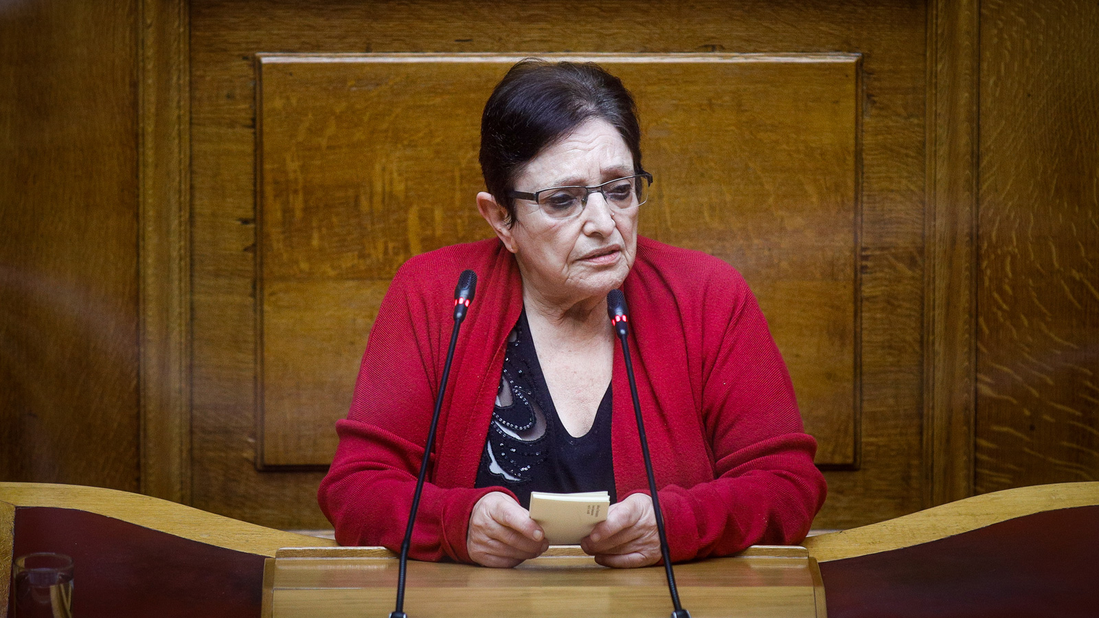 Α.Παπαρήγα: Προσχηματική η αντιπαράθεση ΝΔ – ΣΥΡΙΖΑ