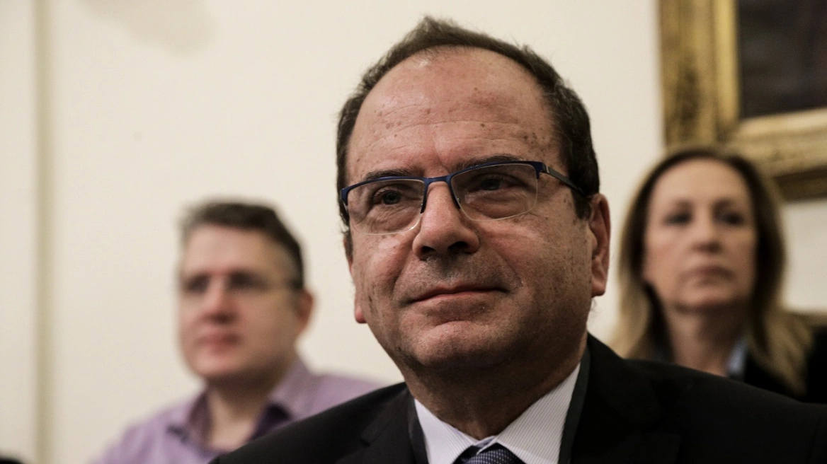 Ούτε να τον ακούσουν δεν θέλουν τον Χ.Ράμμο – «Κανείς αυτόκλητος στην Βουλή»