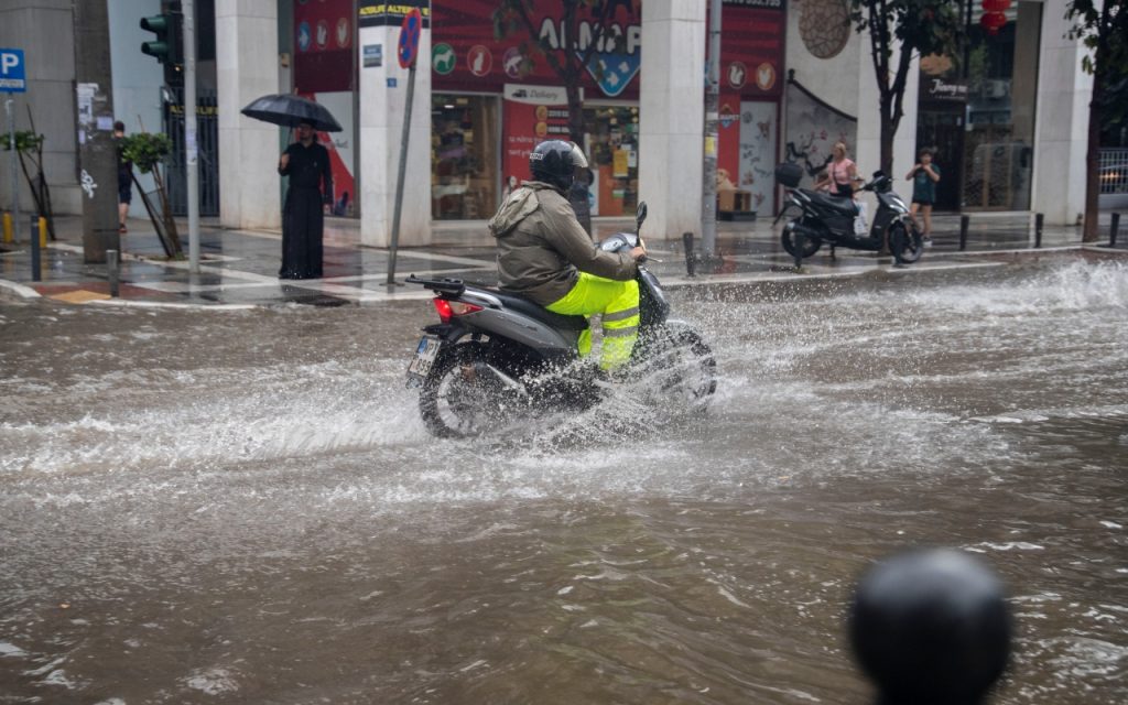 Κακοκαιρία: Η ΕΜΥ επικαιροποίησε το έκτακτο δελτίο επιδείνωσης του καιρού – Τι προβλέπει