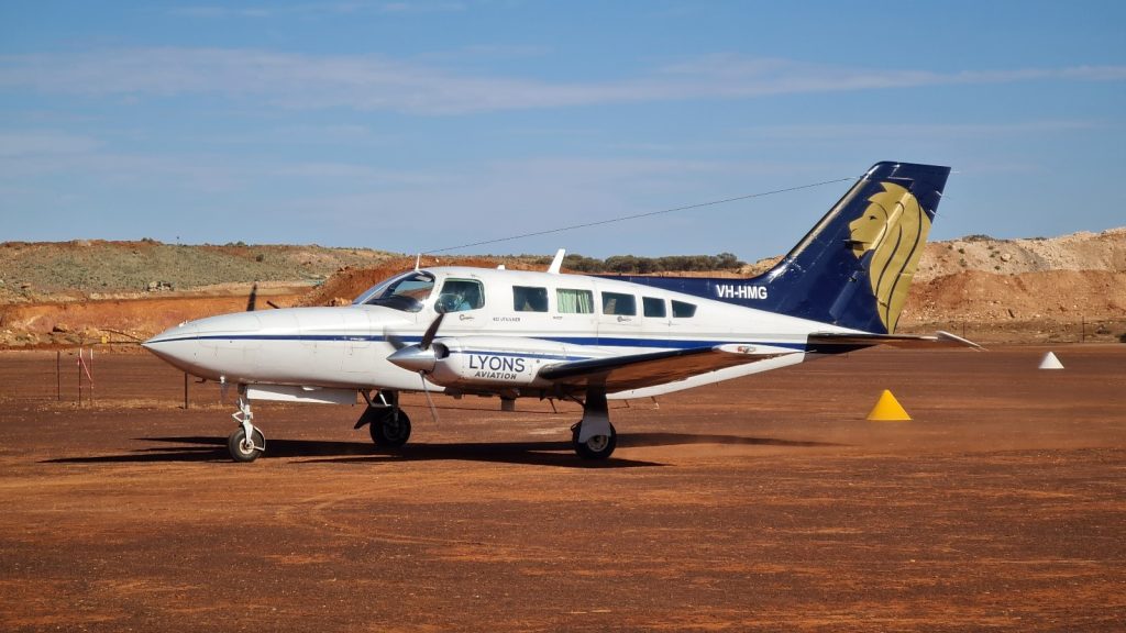 Σικάγο: Cessna 402C έπεσε σε αεροδιάδρομο (φωτό)
