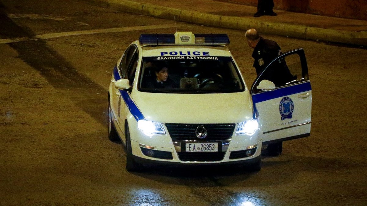 Συμπλοκή σε μπαρ στο Ρέθυμνο: Τρία αδέρφια και ο πατέρας του αστυνομικού που πυροβόλησε προκάλεσαν τον καβγά