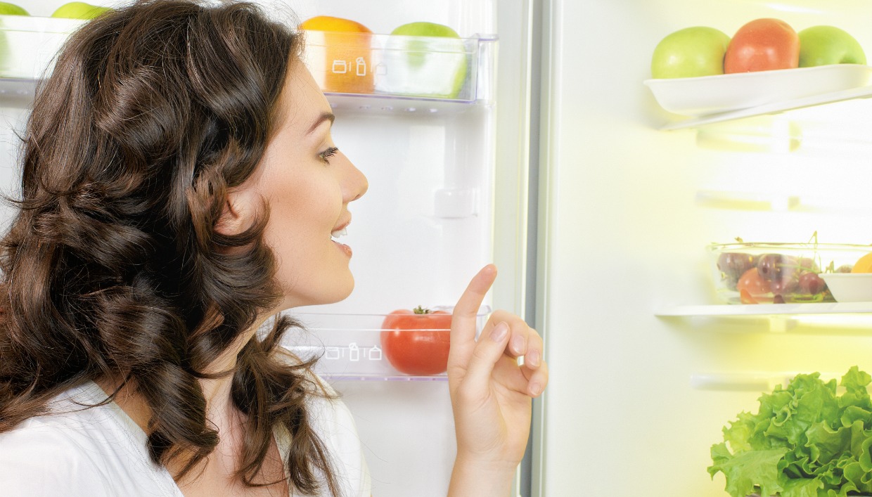 5 υγιεινές τροφές που πρέπει να έχετε στο ψυγείο για γρήγορη απώλεια βάρους