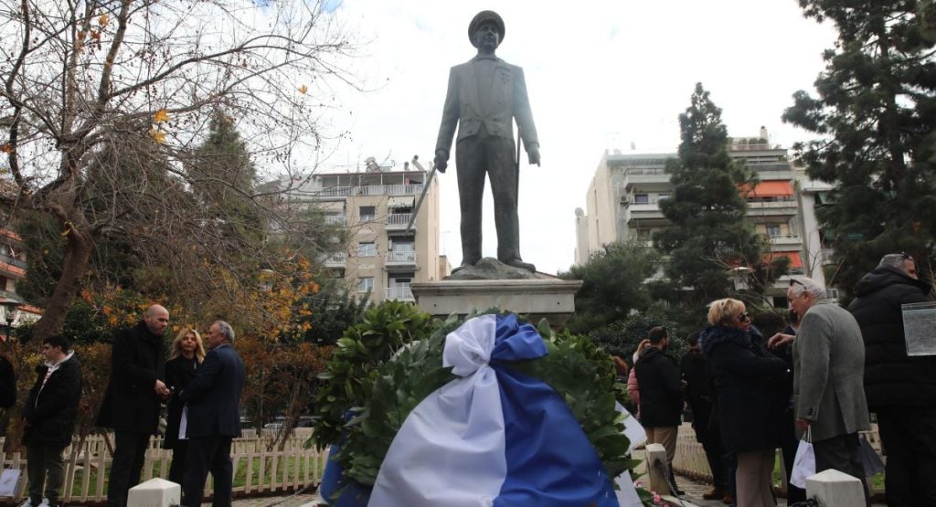 Η Ε.Ο.Ν. κατέθεσε στεφάνι στον Πειραιά για τους ήρωες των Ιμίων (φώτο)