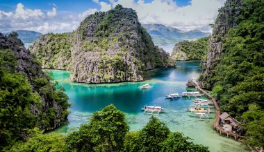 Kayangan Lake: Η εξωτική λίμνη των Φιλιππινών που μοιάζει βγαλμένη από κινηματογραφική ταινία (φωτο)