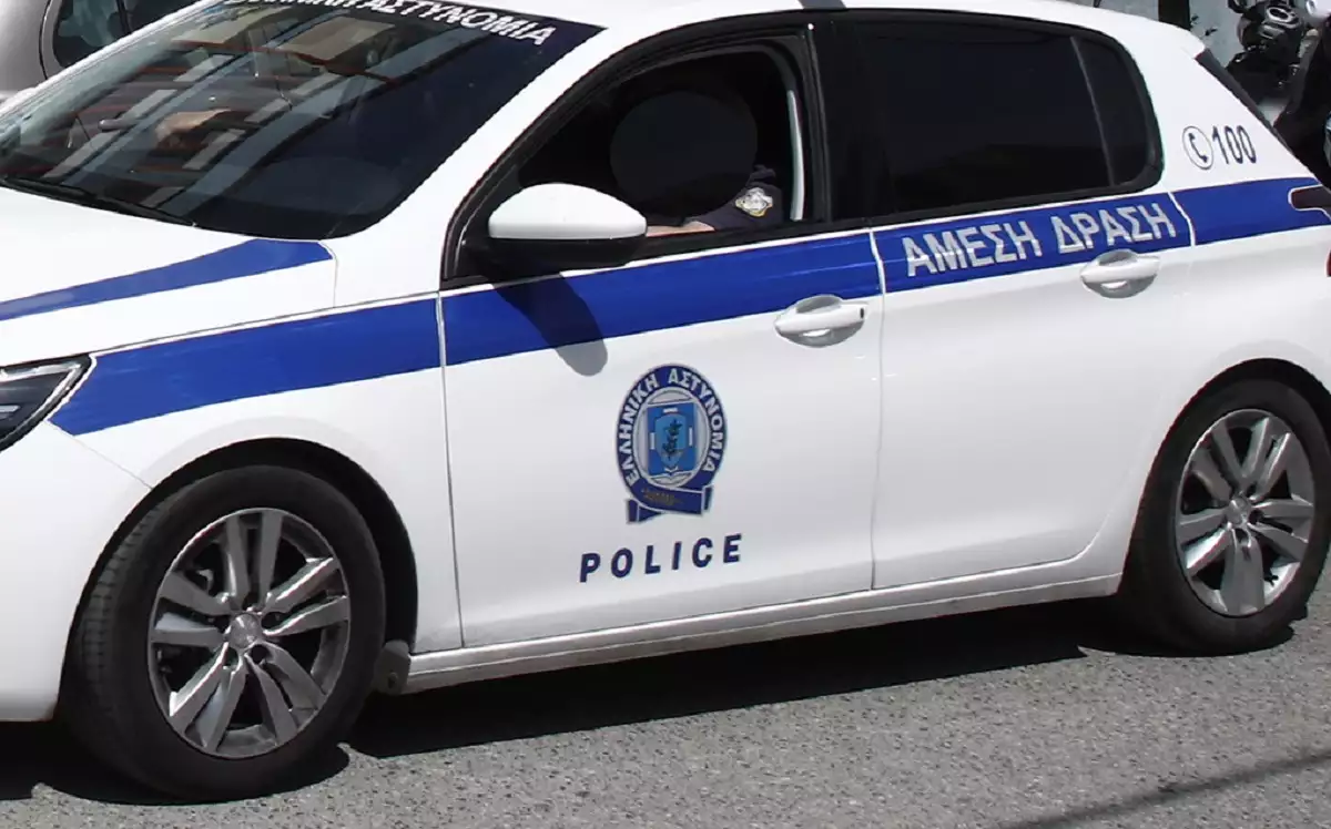 Ζεφύρι: Άγνωστος πυροβόλησε σε τζαμαρία σπιτιού και έγινε «καπνός»