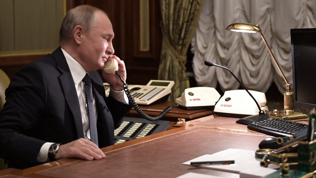 Τηλεφωνική συνομιλία Πούτιν – Μπιν Σαλμάν για τις τιμές του πετρελαίου