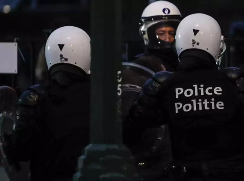 Βρυξέλλες: Επίθεση με μαχαίρι σε σταθμό του Μετρό (φωτο)