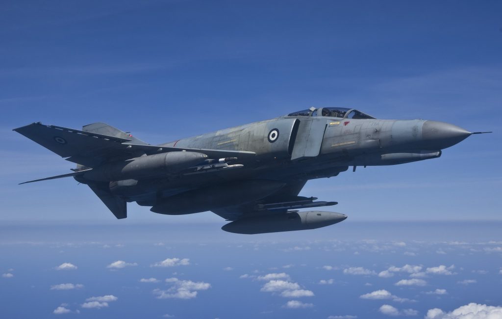 Η ανακοίνωση του ΓΕΑ για την πτώση του Phantom F-4 της ΠΑ – Αναζητείται ο κυβερνήτης (upd)