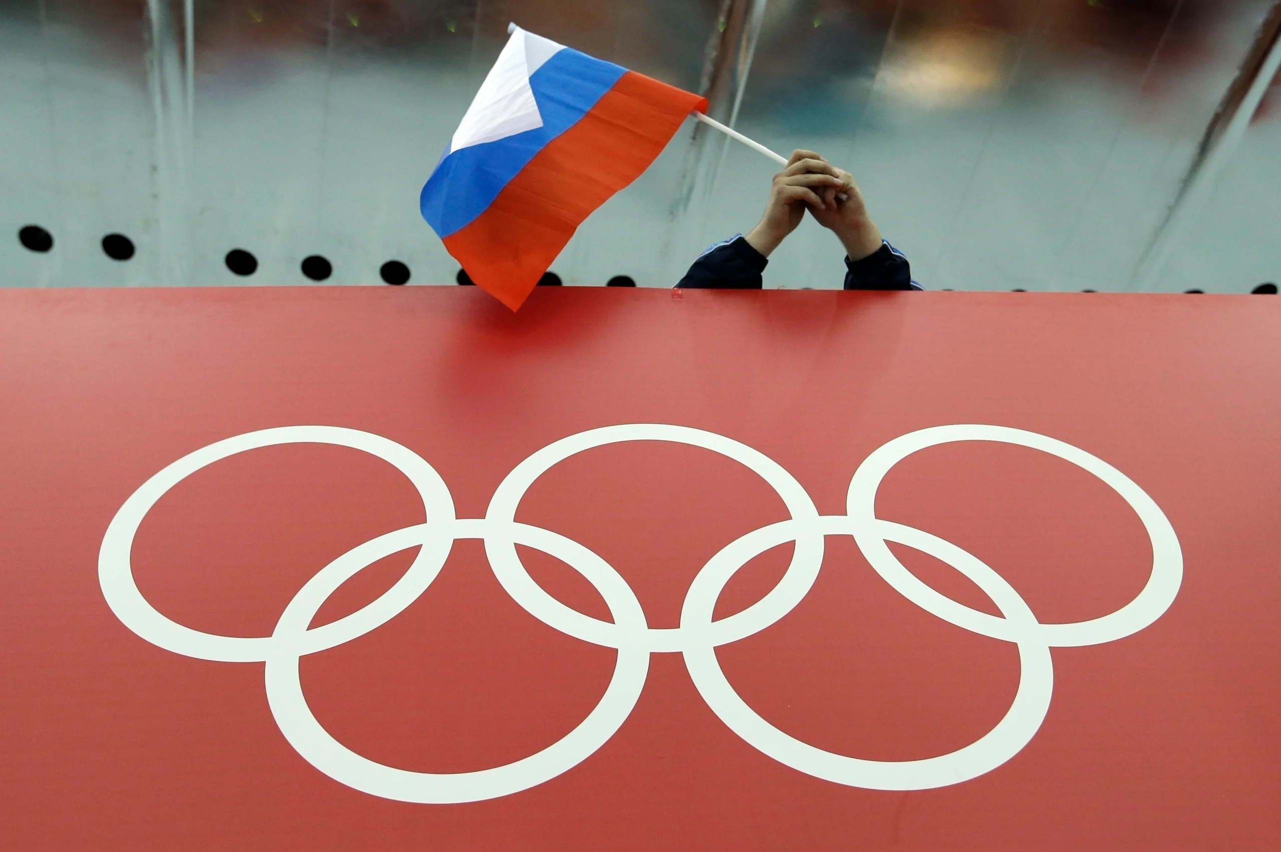 Το Κίεβο κατηγορεί τη ΔΟΕ γιατί επιτρέπει τη συμμετοχή Ρώσων αθλητών σε διοργανώσεις