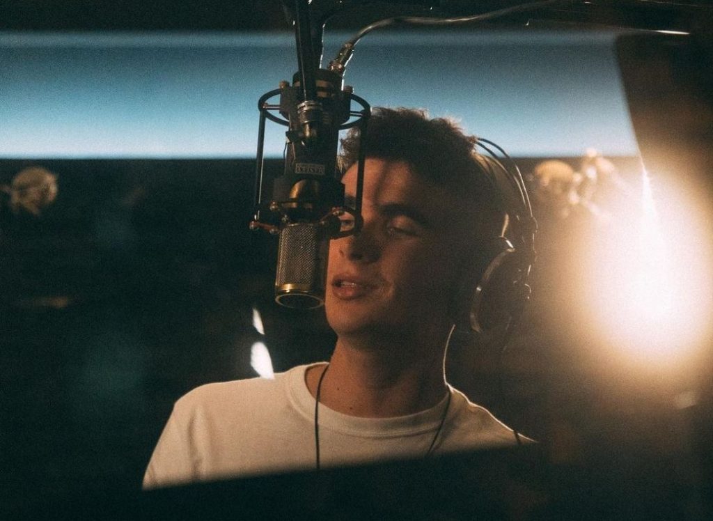 «Χαμός» στο Twitter με την επιλογή της ΕΡΤ να στείλει 16χρονο στη Eurovision 2023: «Δεν έχει εμπειρία» (φωτό)