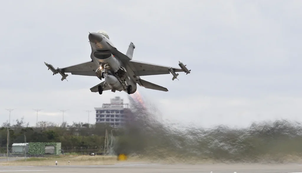 Το Βέλγιο δεν έχει πρόθεση να στείλει F-16 στο Κίεβο