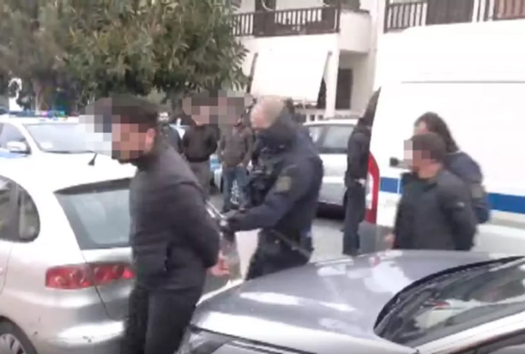 Συμπλοκή στο Ρέθυμνο: Απολογείται ο αστυνομικός και ο 26χρονος