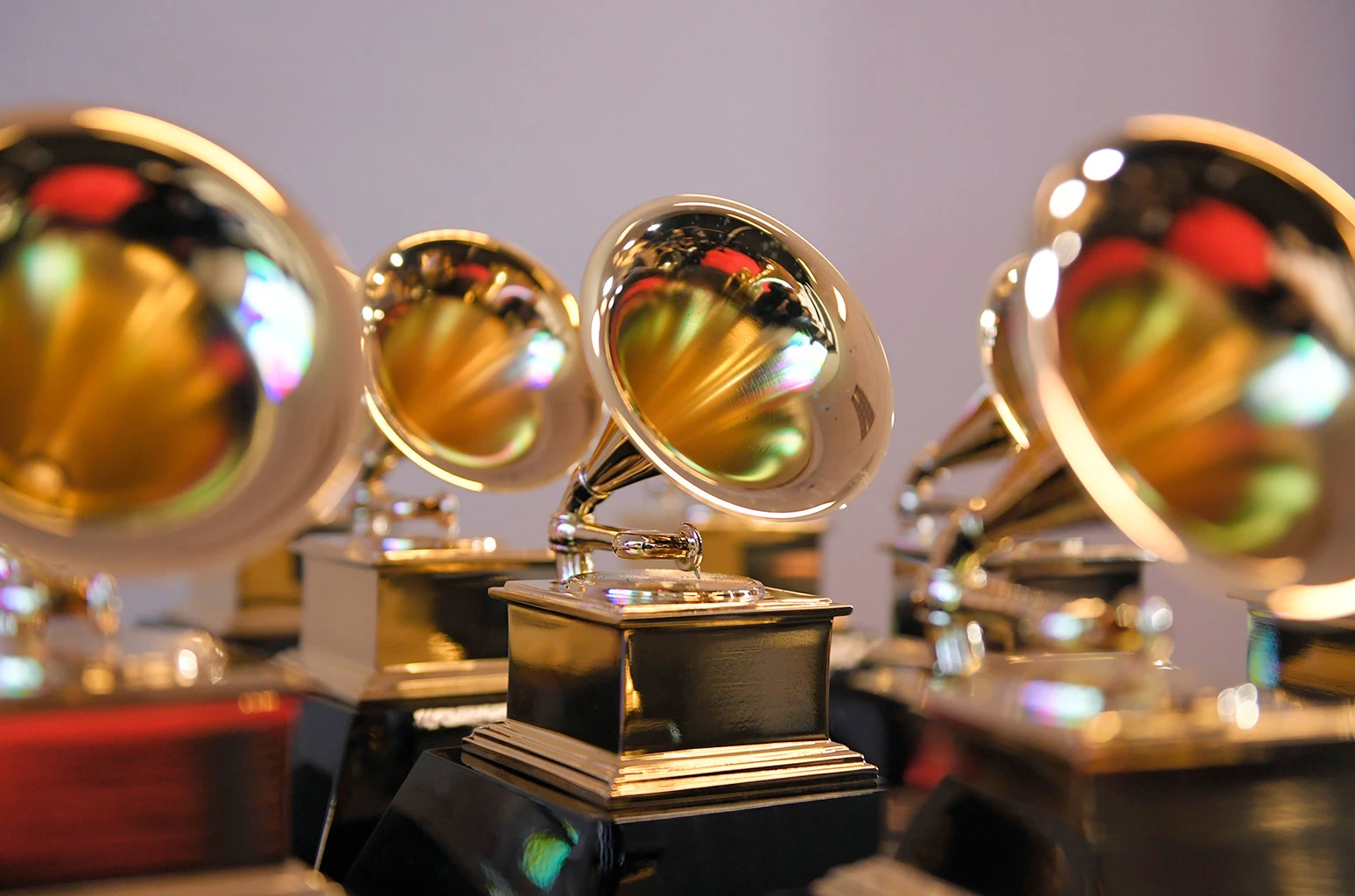 Grammy 2023: Ανάμεσα στους υποψηφίους και ένας λαουτίστας από τα Ιωάννινα (φώτο)