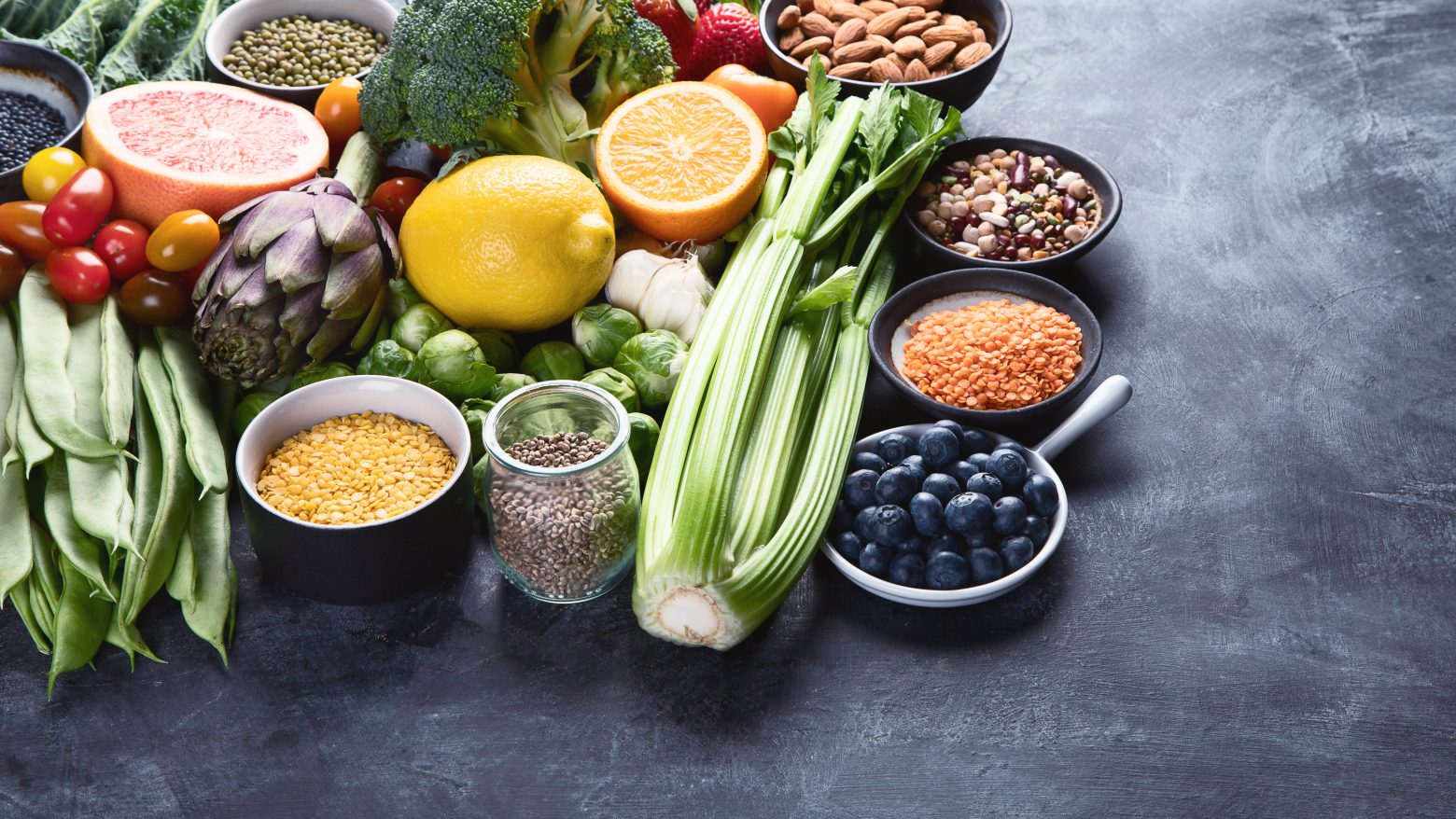 Χορτοφαγική διατροφή: Οι τύποι, τα οφέλη για την υγεία και οι πιθανοί κίνδυνοι