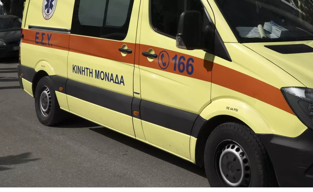 Θεσσαλονίκη: Αναστάτωση για 17χρονη που έπεσε από μπαλκόνι – Μεταφέρθηκε στο «Ιπποκράτειο» νοσοκομείο