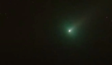 Σε live streaming το ιστορικό πέρασμα του «εξωτικού» πράσινου κομήτη από τη Γη