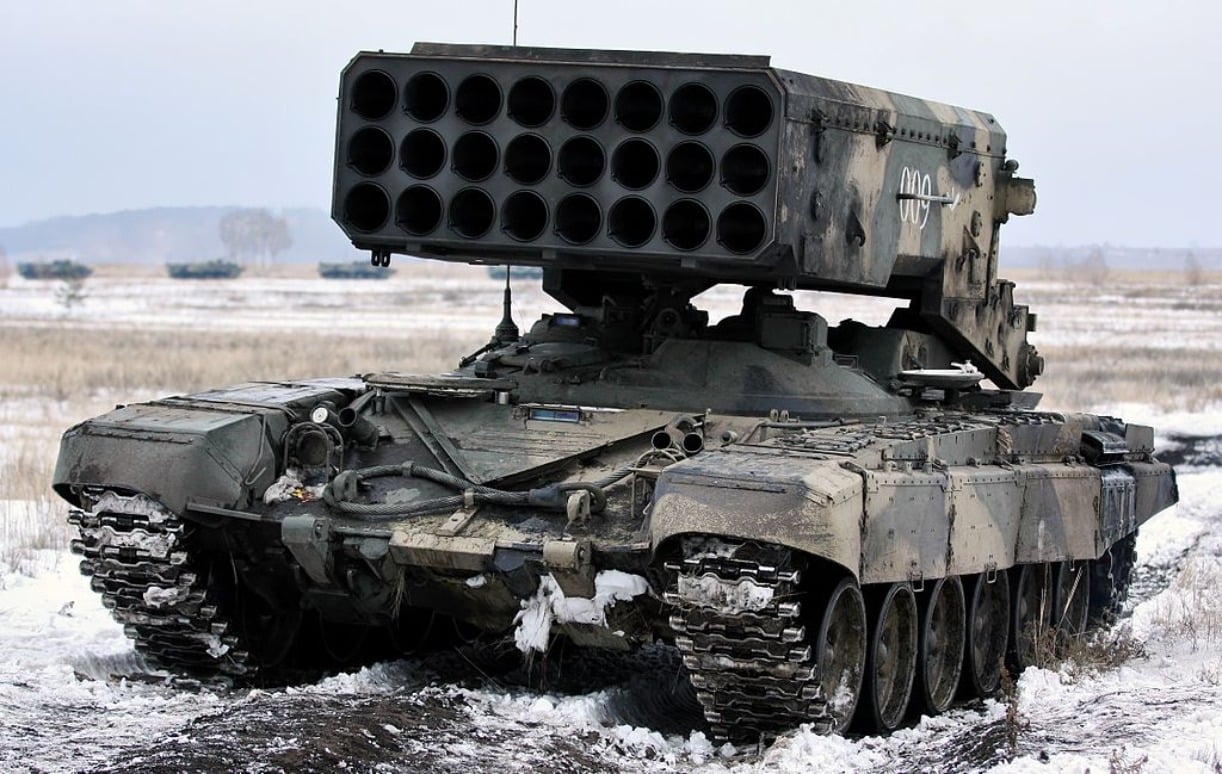 Τα ρωσικά TOS-1A κατά ουκρανικών στόχων στο Βούλενταρ – «Βροχή» θερμοβαρικών ρουκετών (βίντεο)