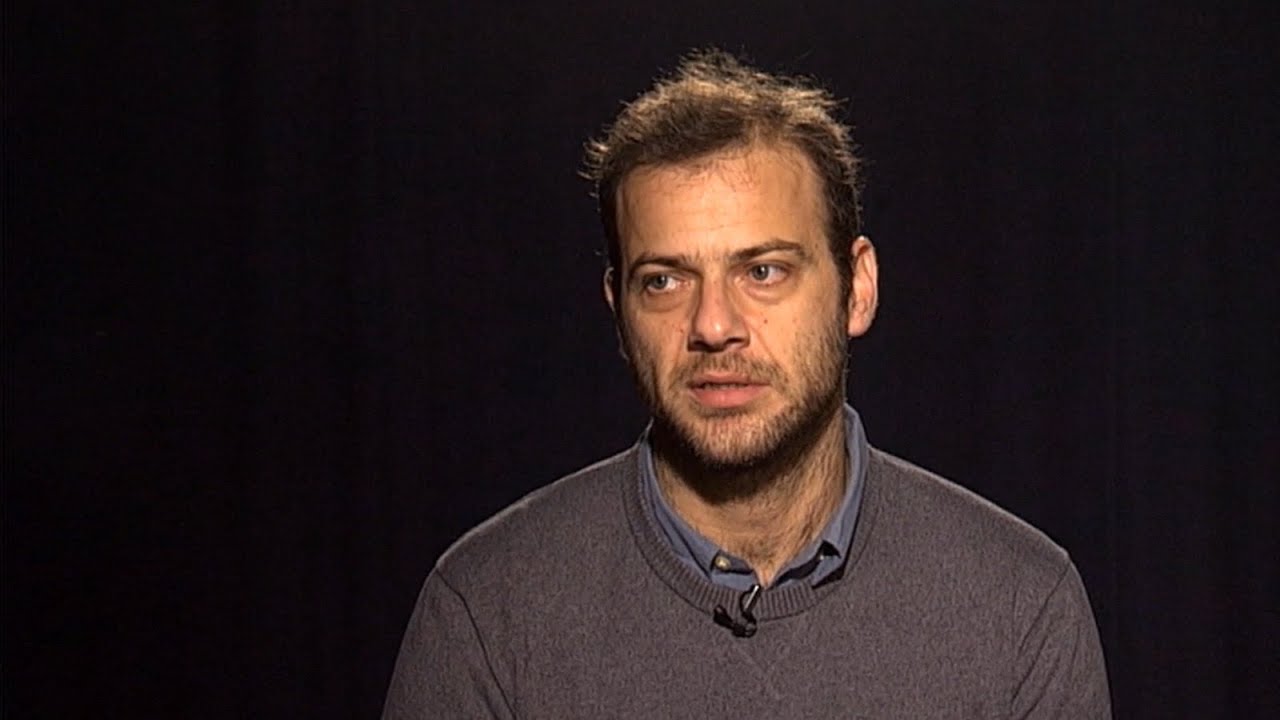 Ατύχημα για τον Ορέστη Τζιόβα: Αντικαταστάθηκε στην παράσταση που συμμετέχει – Τι του συνέβη;