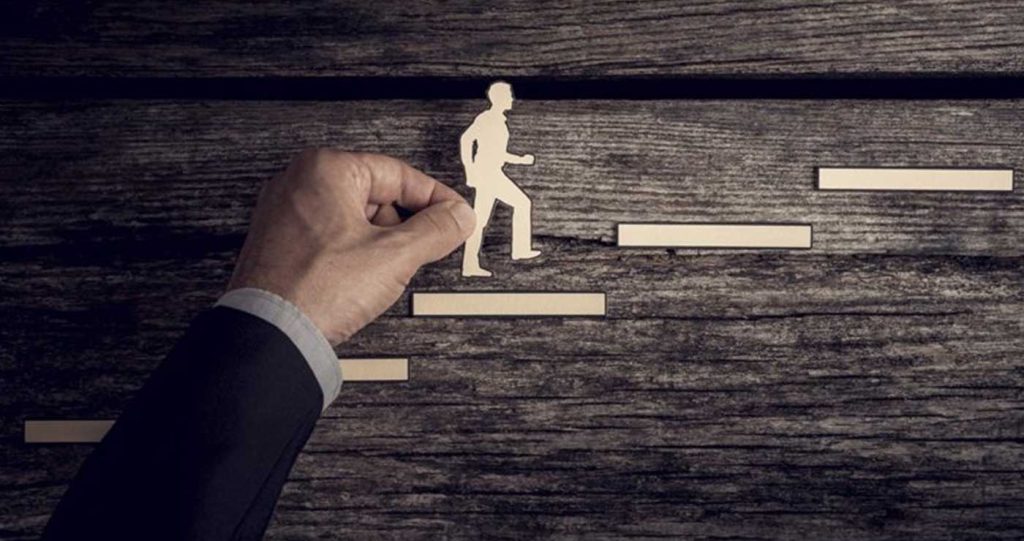 Οι τέσσερις παράγοντες που πρέπει να ισχύουν για να πάρετε προαγωγή σύμφωνα με τους ειδικούς