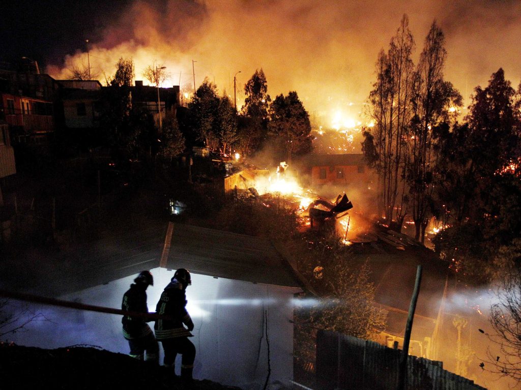 Χιλή: Δασικές πυρκαγιές κόστισαν τη ζωή σε τουλάχιστον 13 ανθρώπους