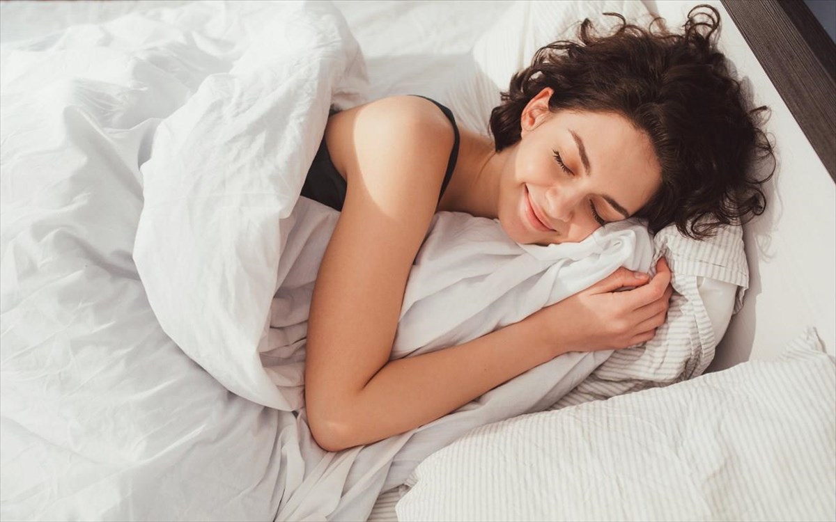 Ύπνος: Δείτε τι πρέπει να κάνετε για να διατηρηθείτε ζεστοί τις κρύες νύχτες