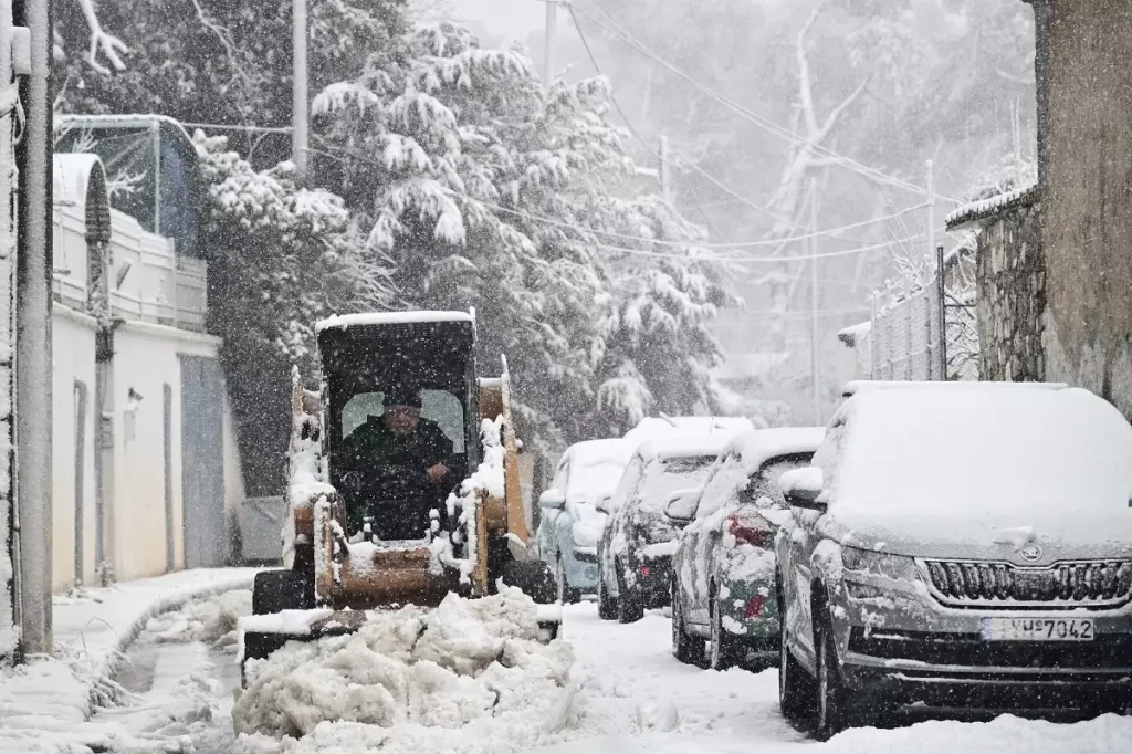 Προειδοποιεί ο Κ.Μαρουσάκης: «Έρχεται μεγάλος όγκος χιονόπτωσης στο μεγαλύτερο μέρος της Αττικής»