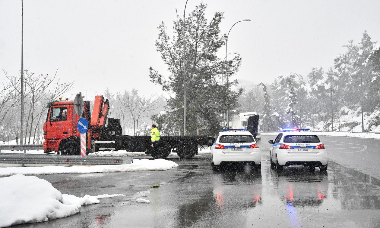 Δείτε σε ποιους δρόμους της Αττικής έχει διακοπεί η κυκλοφορία λόγω της κακοκαιρίας «Μπάρμπαρα» (upd2)