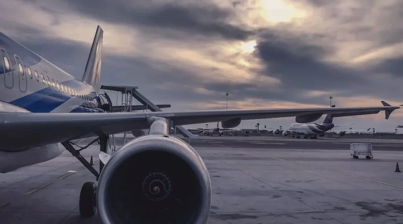 Ταϊλάνδη: Φωτιά σε κινητήρα ρωσικού Boeing με 321 επιβάτες – Τρόμος για τους επιβάτες