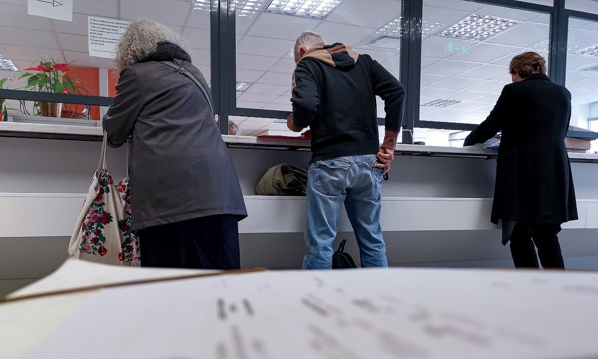 Στις 10 θα ανοίξει αύριο το Δημόσιο λόγω της κακοκαιρίας «Μπάρμπαρα» – Πότε θα λειτουργήσουν τα εμπορικά