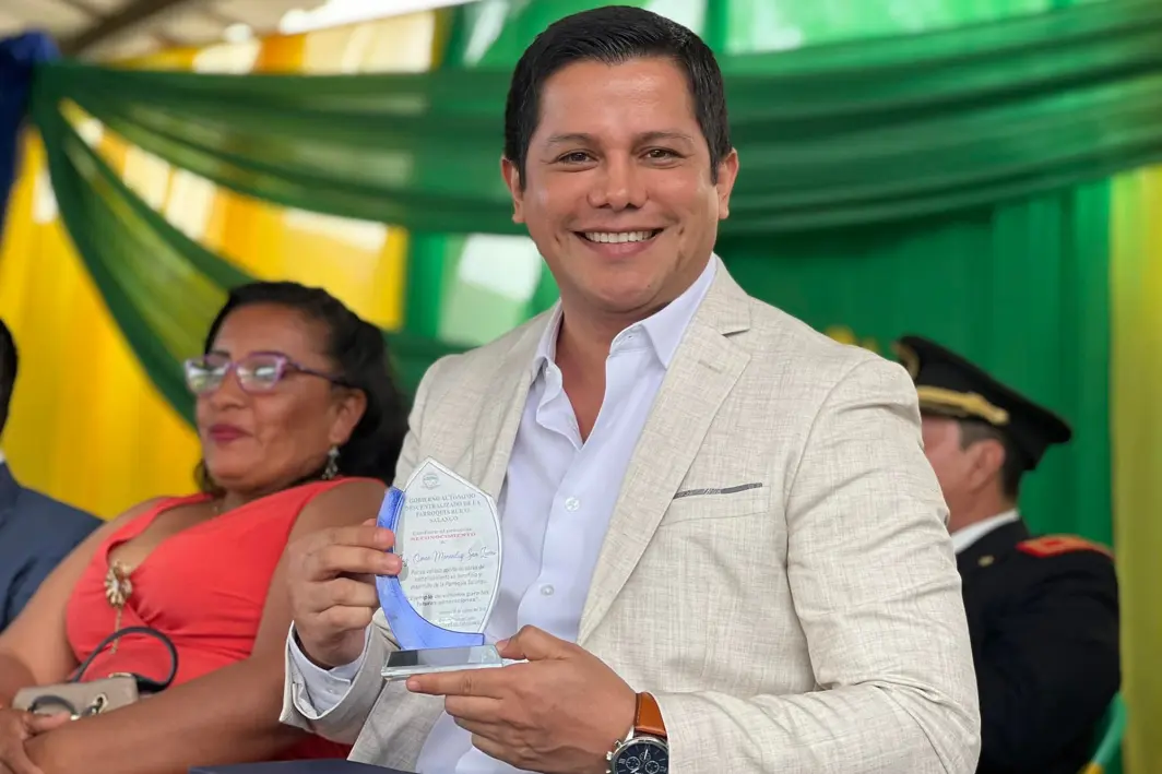 Ισημερινός: 41χρονος εξελέγη δήμαρχος λίγες ώρες μετά τον θάνατο του